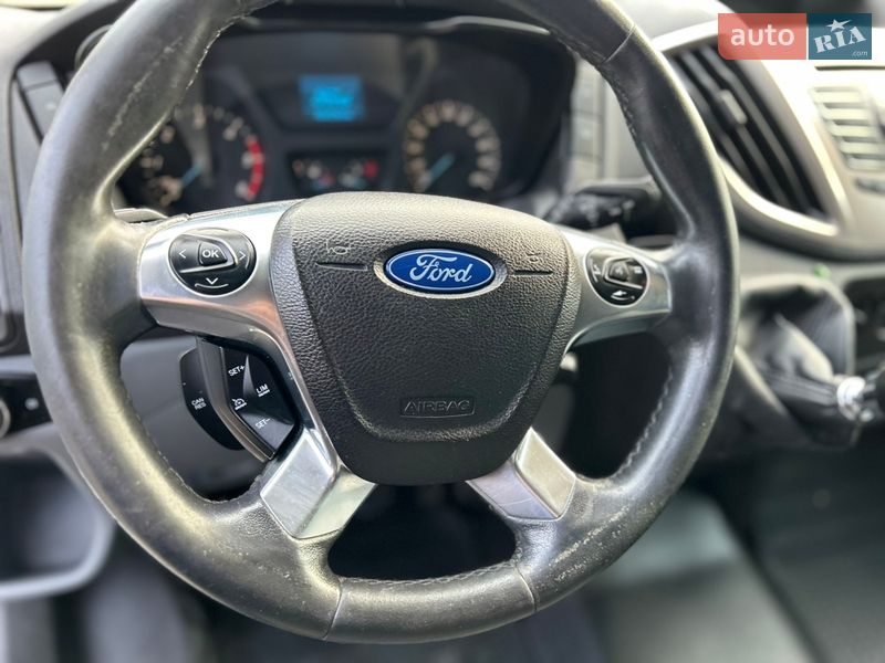 Микроавтобус Ford Transit 2015 в Хусте