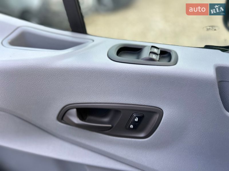 Микроавтобус Ford Transit 2015 в Хусте