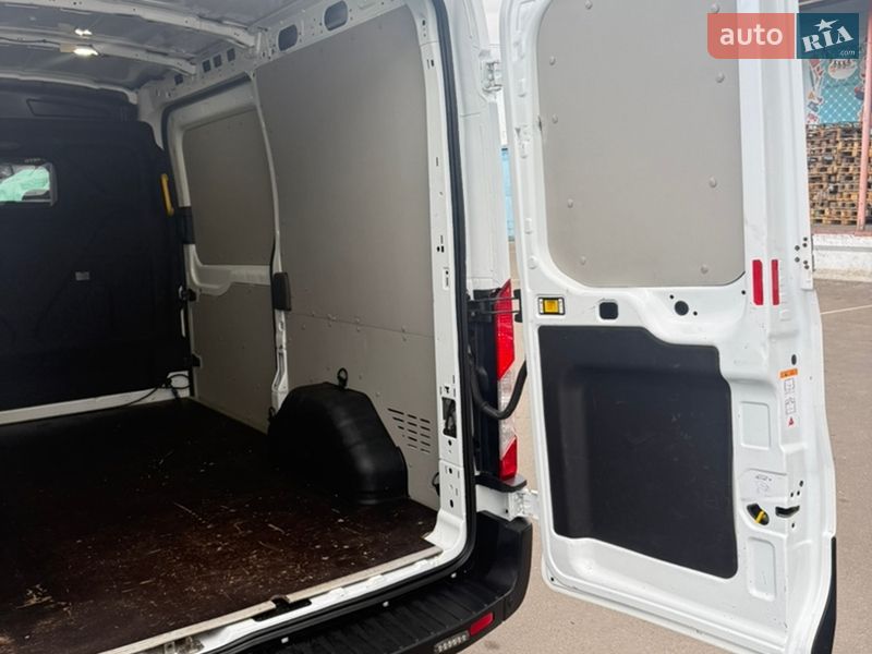 Грузовой фургон Ford Transit 2020 в Луцке