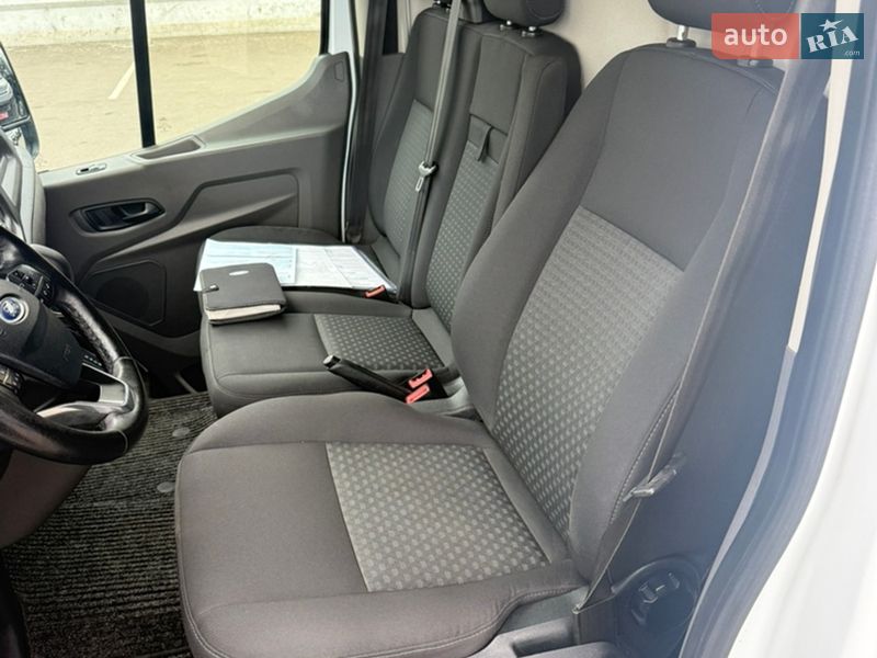 Грузовой фургон Ford Transit 2020 в Луцке