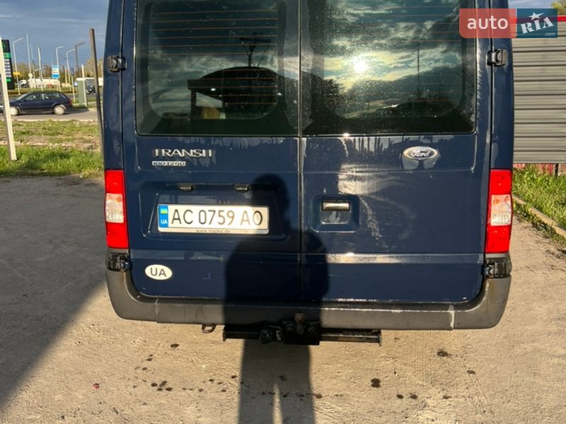 Грузовой фургон Ford Transit 2012 в Маневичах
