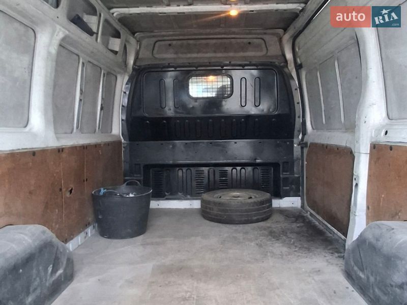Вантажний фургон Ford Transit 2011 в Ставищі