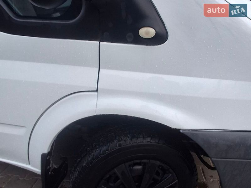 Вантажний фургон Ford Transit 2011 в Ставищі