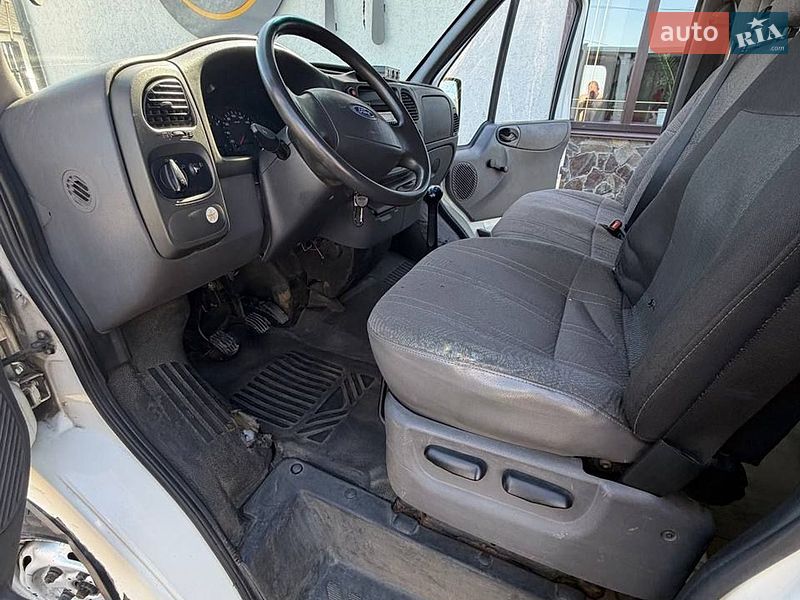 Минивэн Ford Transit 2006 в Бердичеве