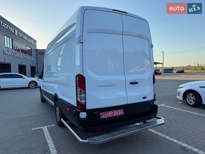 Грузовой фургон Ford Transit 2023 в Ирпене