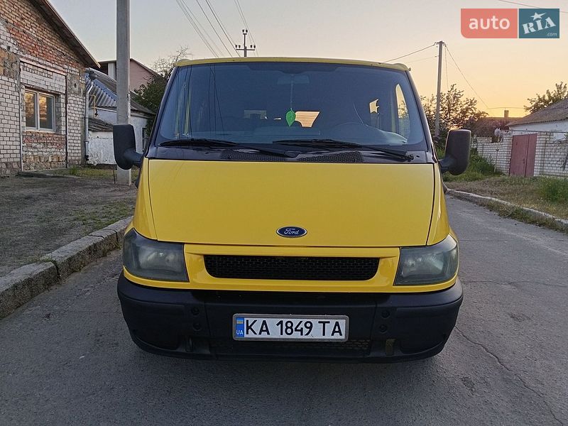 Вантажопасажирський фургон Ford Transit 2002 в Миколаєві