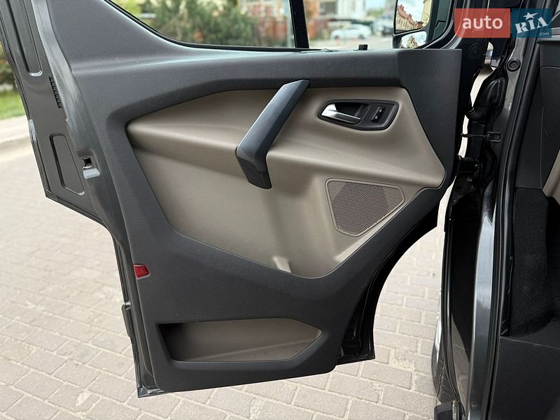Минивэн Ford Transit 2016 в Львове