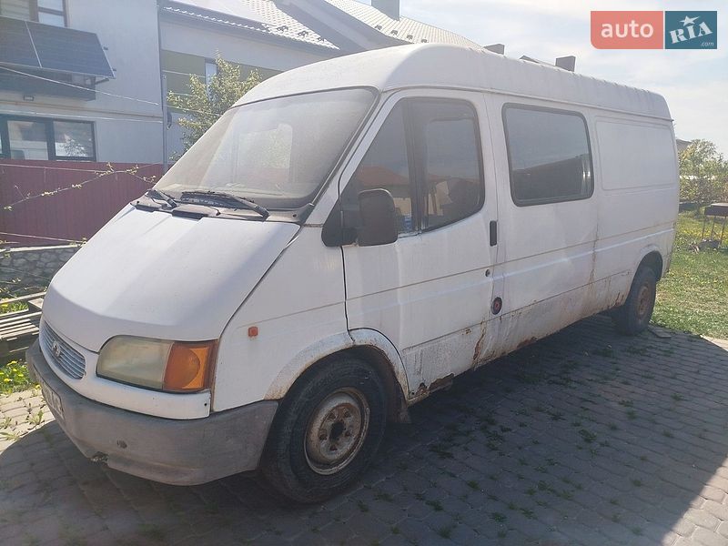 Грузовой фургон Ford Transit 1993 в Тернополе