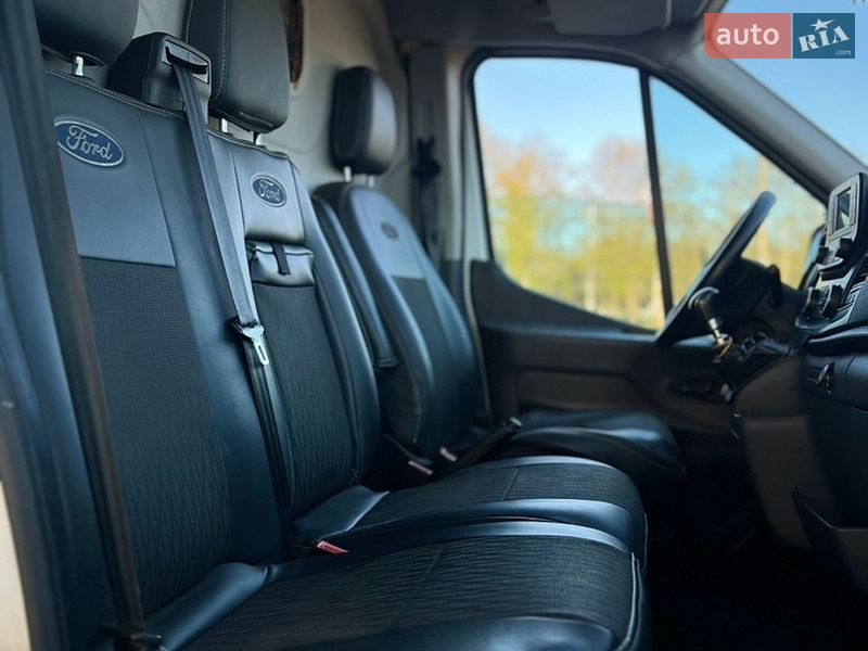 Вантажний фургон Ford Transit 2019 в Миколаєві