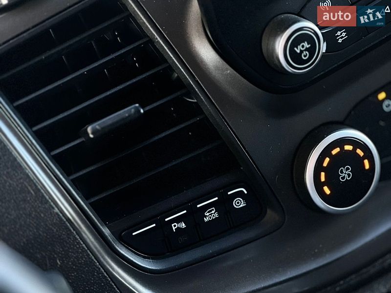 Вантажний фургон Ford Transit 2019 в Миколаєві