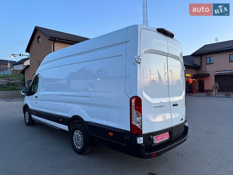 Вантажний фургон Ford Transit 2021 в Бучі