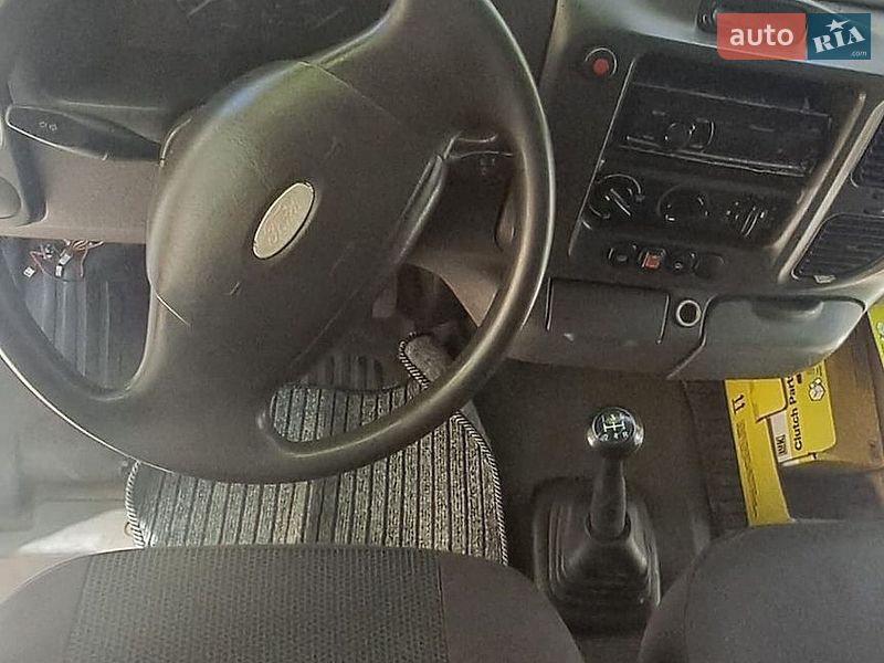 Мікроавтобус вантажний (до 3,5т) Ford Transit 2002 в Чернігові