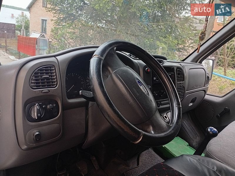 Грузовой фургон Ford Transit 2000 в Львове