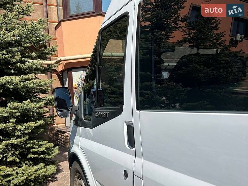 Мінівен Ford Transit 2008 в Києві