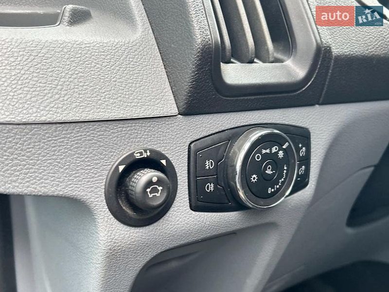 Вантажний фургон Ford Transit 2018 в Луцьку