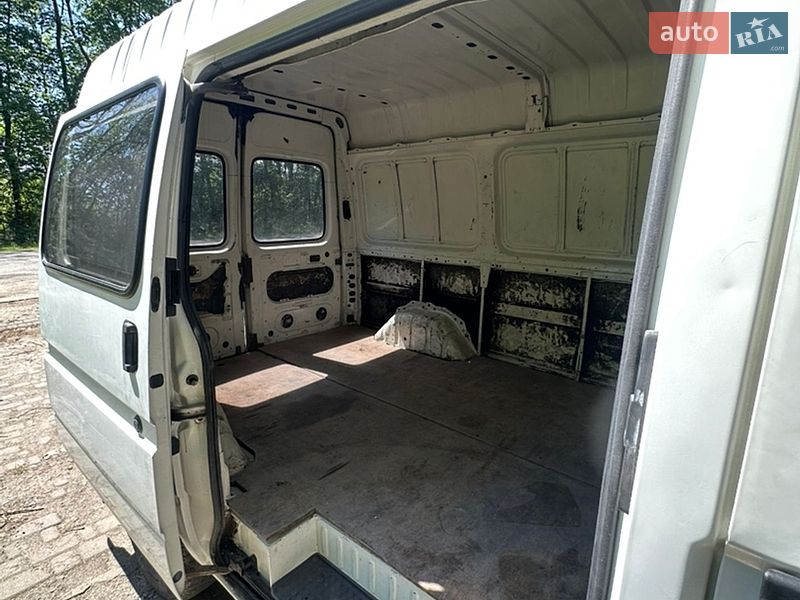 Вантажний фургон Ford Transit 1998 в Сторожинці