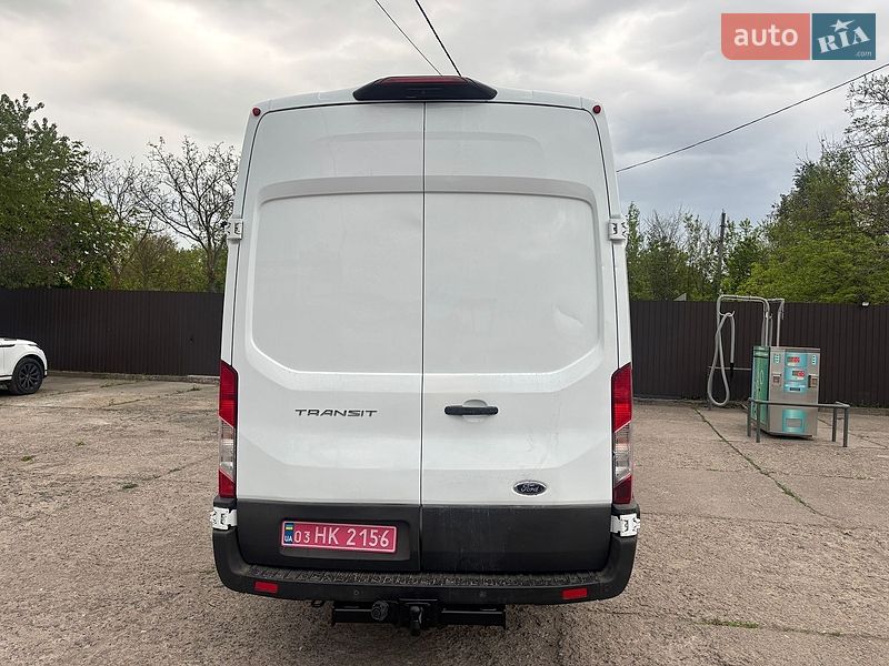 Грузовой фургон Ford Transit 2019 в Нововолынске