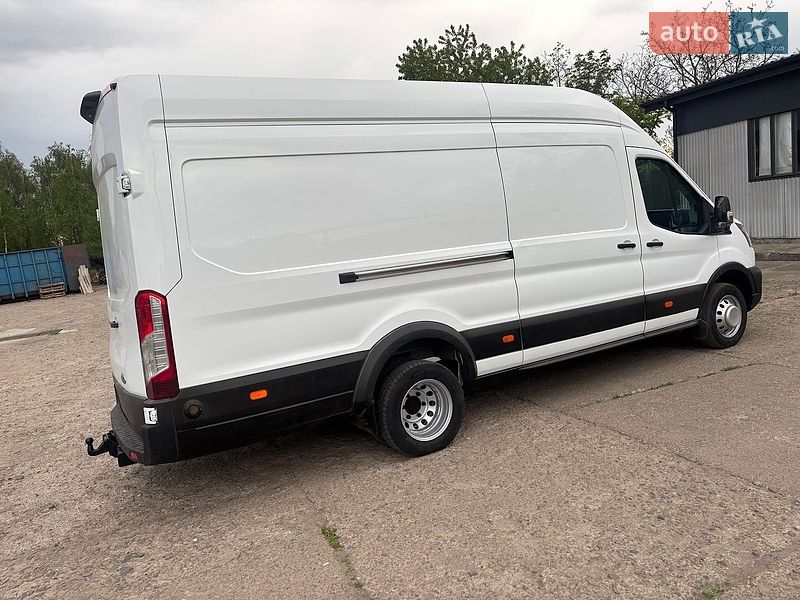 Грузовой фургон Ford Transit 2019 в Нововолынске