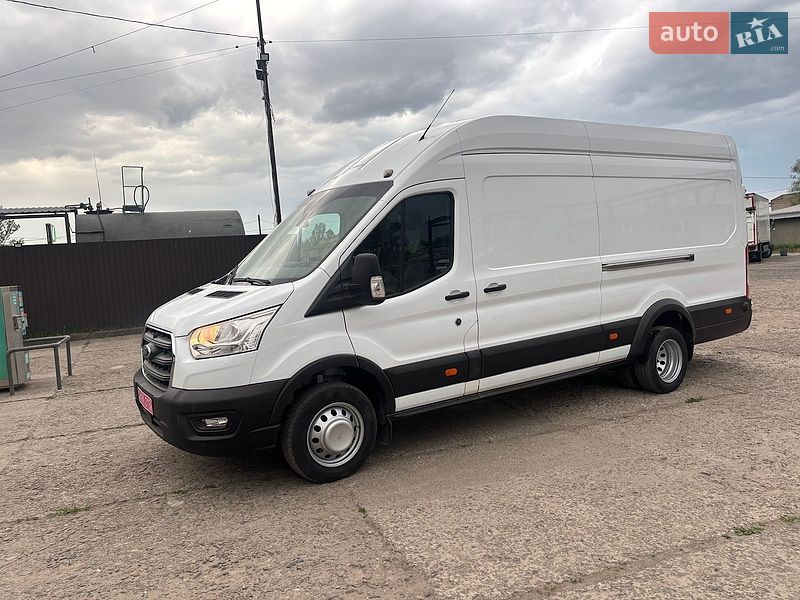 Грузовой фургон Ford Transit 2019 в Нововолынске
