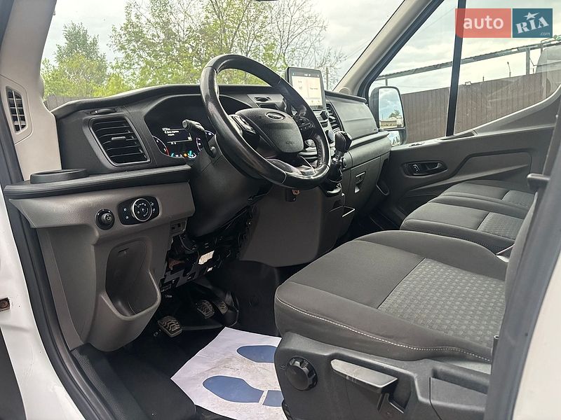 Грузовой фургон Ford Transit 2019 в Нововолынске