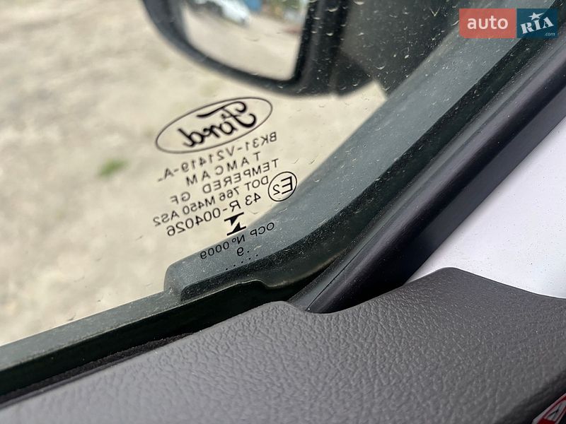 Грузовой фургон Ford Transit 2019 в Нововолынске