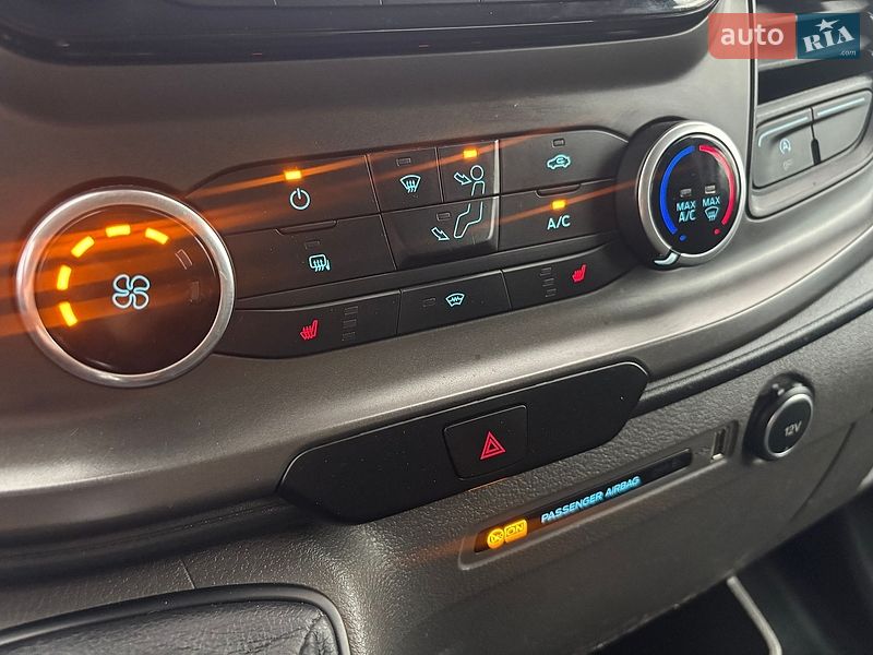 Грузовой фургон Ford Transit 2019 в Нововолынске