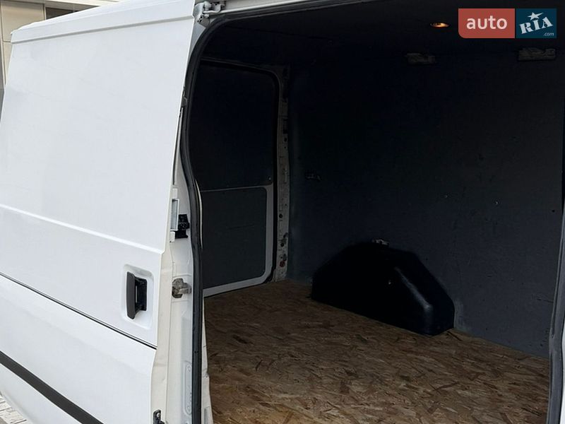 Вантажний фургон Ford Transit 2009 в Миколаєві