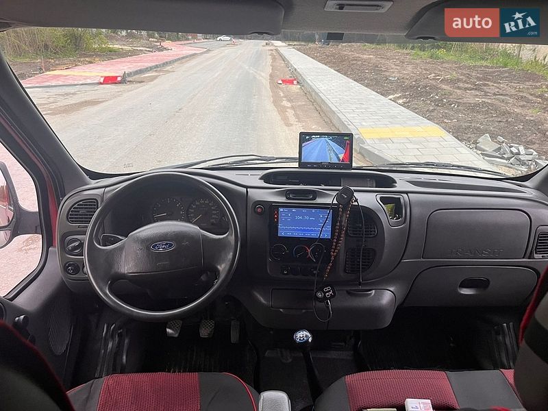 Вантажний фургон Ford Transit 2006 в Львові