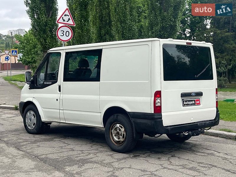 Грузопассажирский фургон Ford Transit 2007 в Киеве