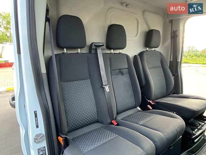 Грузовой фургон Ford Transit 2021 в Ирпене