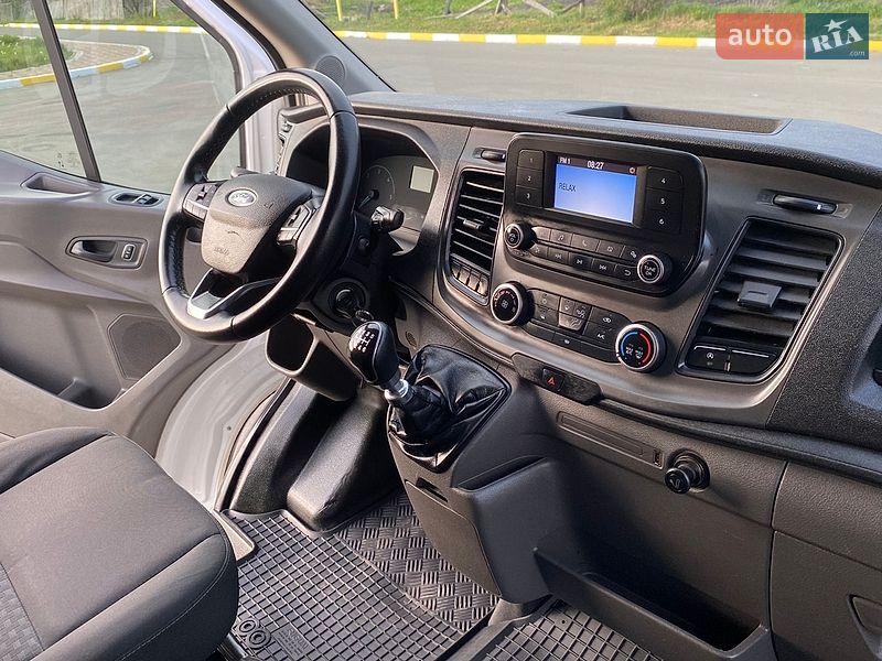 Грузовой фургон Ford Transit 2021 в Ирпене