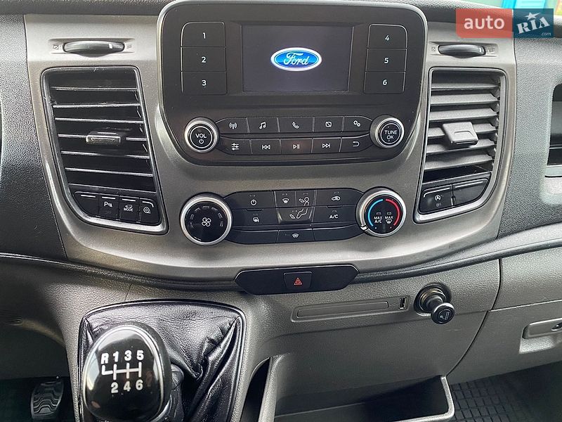 Грузовой фургон Ford Transit 2021 в Ирпене