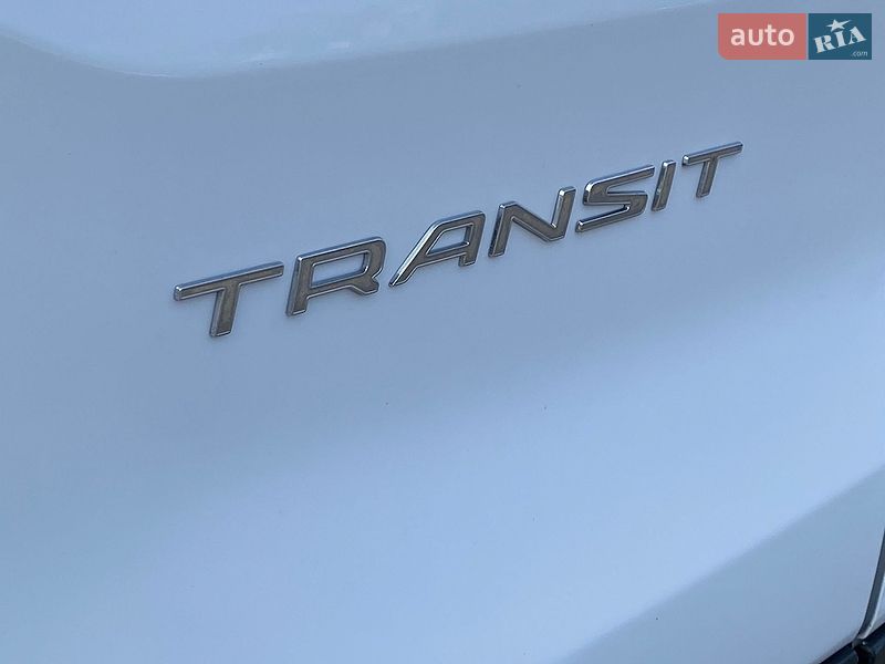 Грузовой фургон Ford Transit 2021 в Ирпене