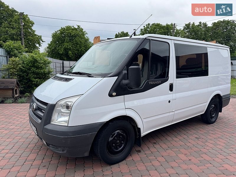 Грузопассажирский фургон Ford Transit 2007 в Миргороде