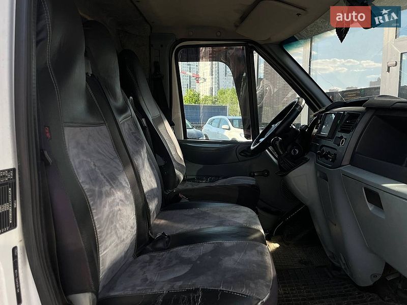 Грузовой фургон Ford Transit 2008 в Киеве
