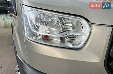 Мікроавтобус вантажний (до 3,5т) Ford Transit 2015 в Харкові