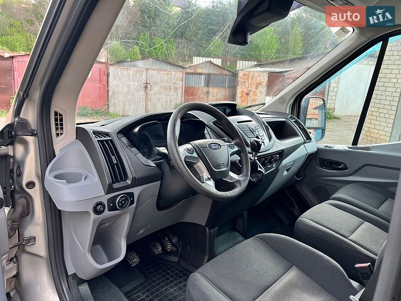 Мікроавтобус вантажний (до 3,5т) Ford Transit 2015 в Харкові