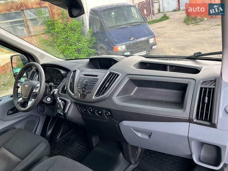 Мікроавтобус вантажний (до 3,5т) Ford Transit 2015 в Харкові