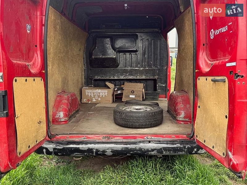Вантажопасажирський фургон Ford Transit 2005 в Одесі
