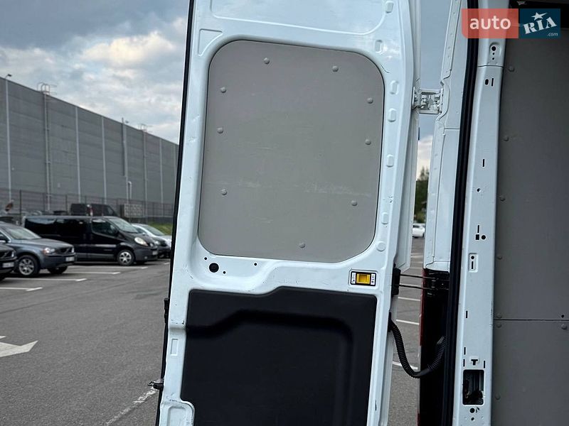 Вантажний фургон Ford Transit 2021 в Києві