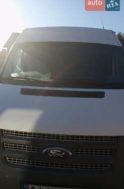 Грузовой фургон Ford Transit 2011 в Иваничах