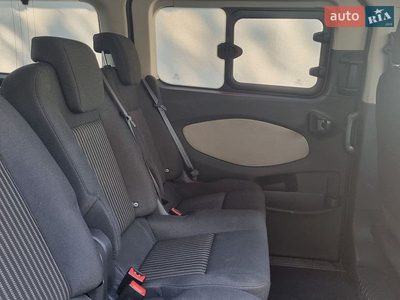 Мінівен Ford Transit 2017 в Києві