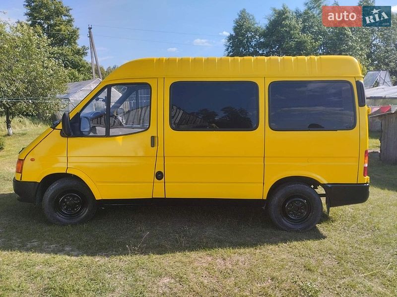 Минивэн Ford Transit 1995 в Рокитном