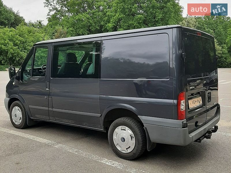 Вантажопасажирський фургон Ford Transit 2010 в Полтаві