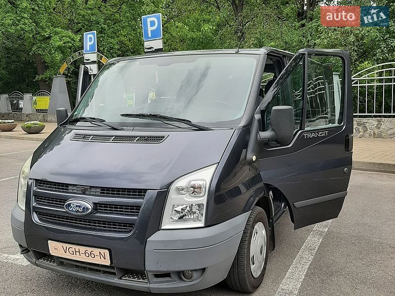 Вантажопасажирський фургон Ford Transit 2010 в Полтаві