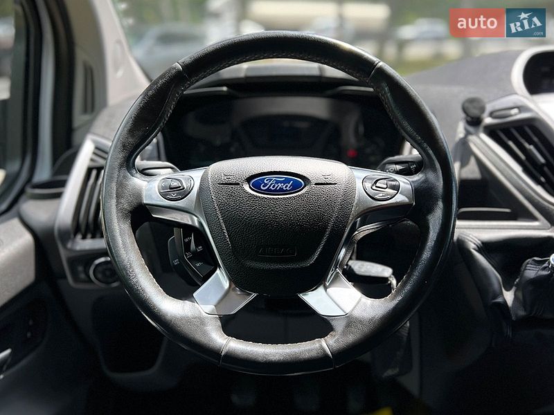 Минивэн Ford Transit 2016 в Львове
