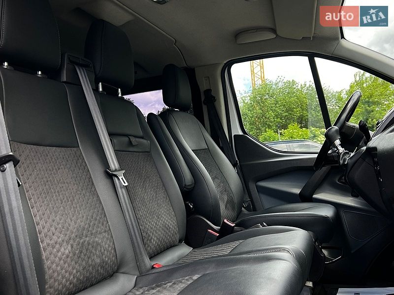 Минивэн Ford Transit 2016 в Львове