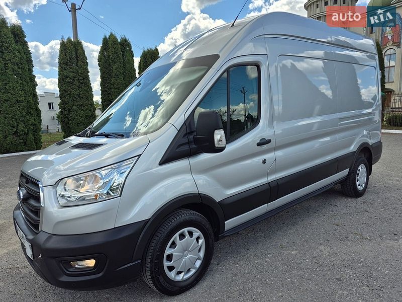 Вантажний фургон Ford Transit 2021 в Дубні