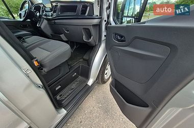 Вантажний фургон Ford Transit 2021 в Дубні