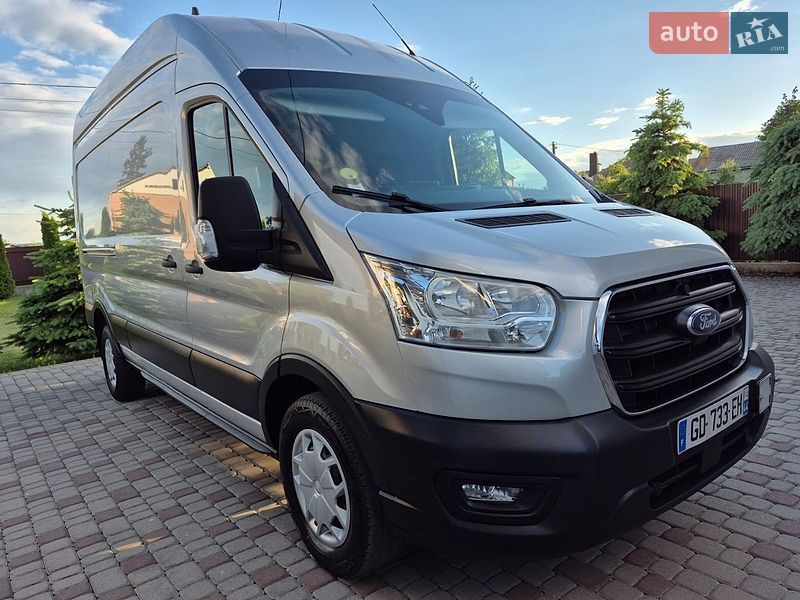 Вантажний фургон Ford Transit 2021 в Дубні